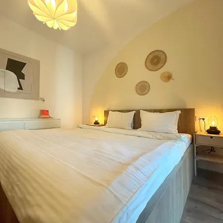 Serenity Apartment *