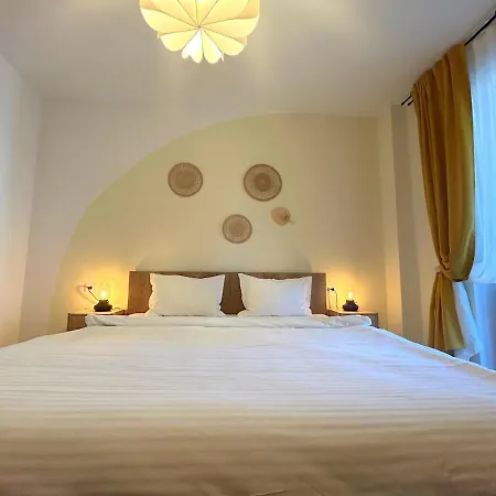 Serenity Apartment *